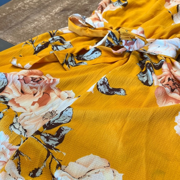 SHEIN VCAY Floral Print One Shoulder Belted Romper - Picture 5 of 11